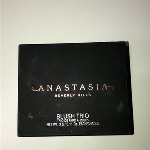 Brand new Anastasia Beverly Hills blush trio